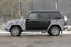 2024_mercedes_benz_g_class_spied_with_a_slight_nip_and_tuck_07