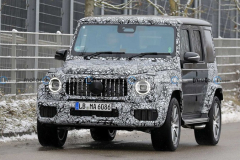 mercedes_g-class_facelift_spied_with_discreet_changes_01