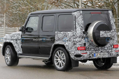 mercedes_g-class_facelift_spied_with_discreet_changes_10