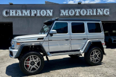 real_estate_mogul_and_car_enthusiast_adds_new_mercedes_benz_g_550_4x4²_to_his_garage_03