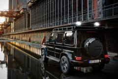 the_brabus_invicto_g_class_can_withstand_ak_47_shots_and_grenade_blast_11